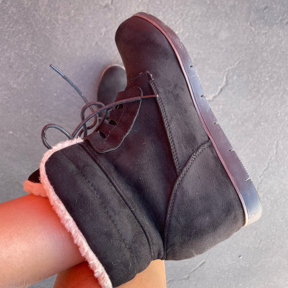 Cozy Black Vegan Fur Suede lace up booties - Picture 7 of 10